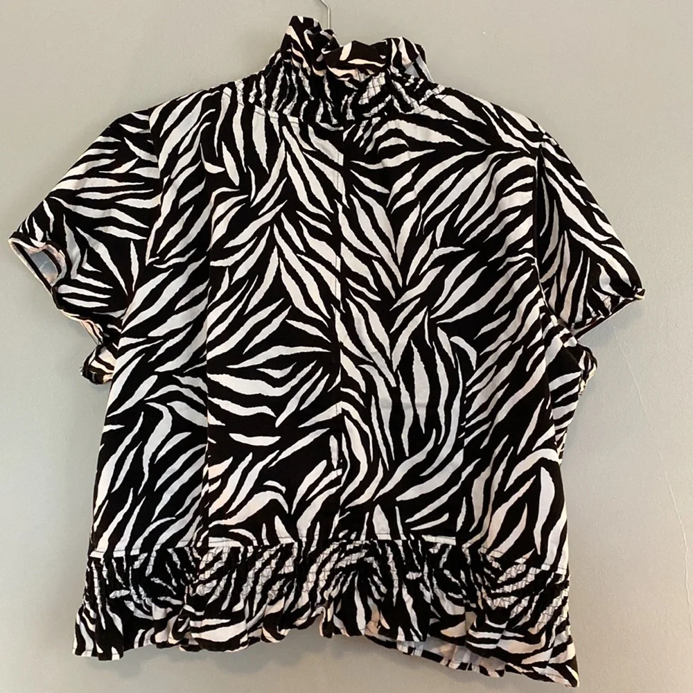 EUC like new Cato short sleeve jacket size 22/24W - Picture 2 of 7